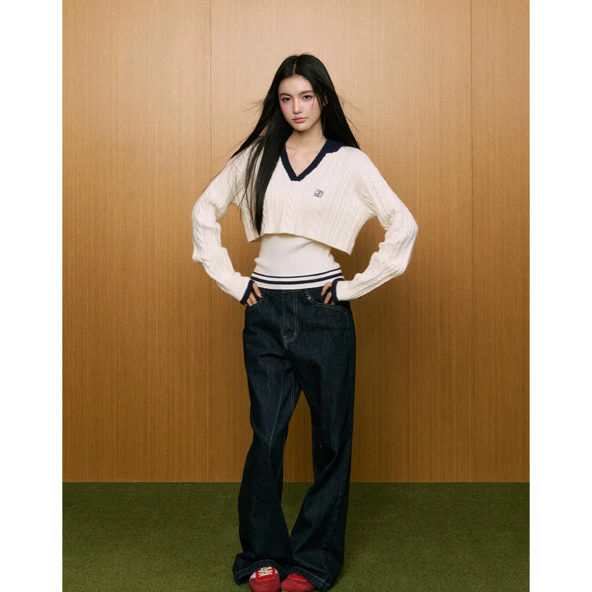 AGAM Contrast Color Hooded Short Knit Sweater Vest Set
