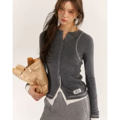 AsGony Contrast Color Fake-2-Piece Slim Knit Top Gray