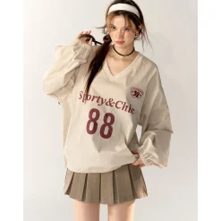 AsGony Letter Printed V-Neck Blokette Jersey Top Beige