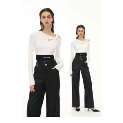 Cottia Monogram Hollow Out Logo Top White