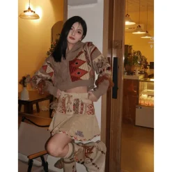 13De Marzo Tribe Hunting Totem Patch Skirt