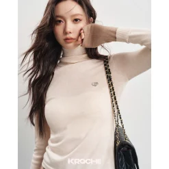 Kroche Color Blocked Cuff Woolen Knit Turtleneck Top Beige