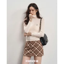 Kroche Color Blocked Cuff Woolen Knit Turtleneck Top Beige