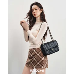 Kroche Color Blocked Cuff Woolen Knit Turtleneck Top Beige