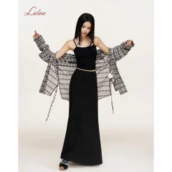 Liilou Fake-2-Piece Contrast Color Halter Vest Black