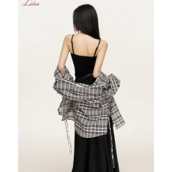 Liilou Fake-2-Piece Contrast Color Halter Vest Black