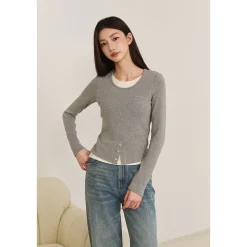Three Quarters Color Contrast Fake-2-Piece Special Button Slit Top Gray