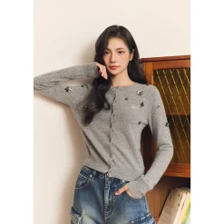 Three Quarters Heavy Sequin Flower Wool Cardigan Gray
