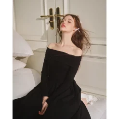 Three Quarters Strap Off-Shoulder Slim Top Black