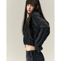 Via Pitti Big Hat Twist Shorts Knit Cardigan Navy Blue