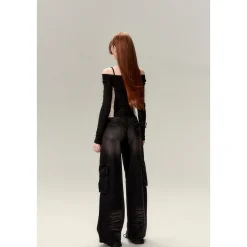 Via Pitti Color Blocked Waist-In Button Slim Top Black