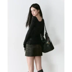 Via Pitti Irregular Diagonal Shoulder Waisting Slim Top Black