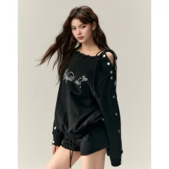 Via Pitti Nail Button Off-Shoulder Loose Sweat Top Black