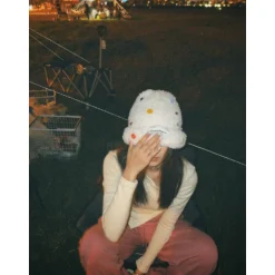 Alexia Sandra Color Button Furry Hat White