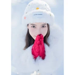 Alexia Sandra Color Button Furry Hat White