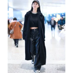 Ann Andelman Collar Logo Short Sweater Black