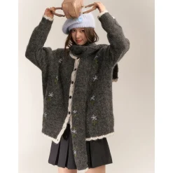 AsGony Blended Woolen Contrast Color Hand Crochet Cardigan