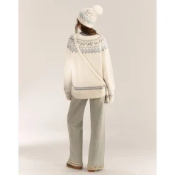 AsGony Fair Isle Hairball Beanie White