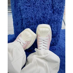 Choco Concert Mis-Matched Shell Toe Sneaker Pink