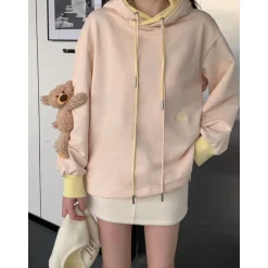 13De Marzo Bear Forearm Hoodie Cream