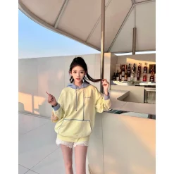 13De Marzo Doozoo Fruit Hoodie Cream