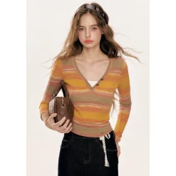 Kroche Fake-2-Piece Gradient V-Neck Knit Sweater