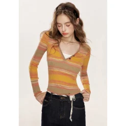 Kroche Fake-2-Piece Gradient V-Neck Knit Sweater