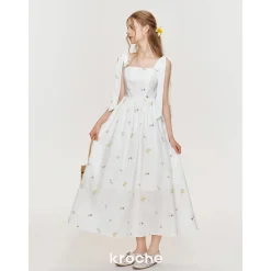 Kroche Floral Embroidered Lace Up Long Dress