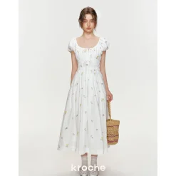 Kroche Wrinkle Floral Embroidered Long Dress