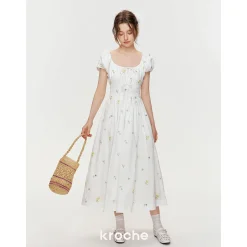 Kroche Wrinkle Floral Embroidered Long Dress