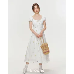 Kroche Wrinkle Floral Embroidered Long Dress