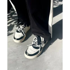 Lost In Echo Twist Upper Tongue Casual Sneaker Black