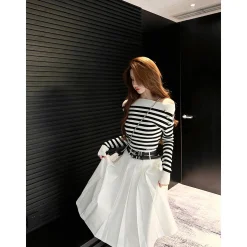 Three Quarters Classic Pleated Long Skirt White