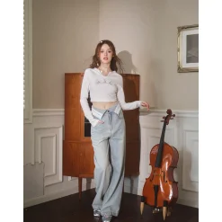 Three Quarters Logo Flip Edge Straight-Leg Jeans