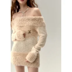 Via Pitti Color Blocked Fluffy Off-Shoulder Sweater