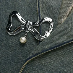 Wildshodow Metal Bow-Knot Washed Denim Jacket